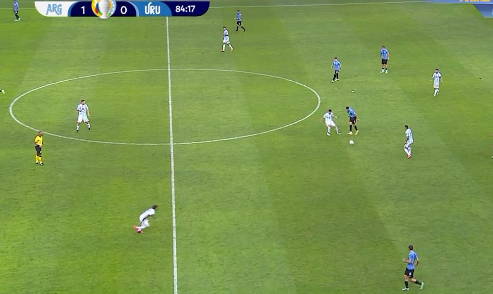 阿根廷VS乌拉圭半场战报：阿根廷头球暂时领先
